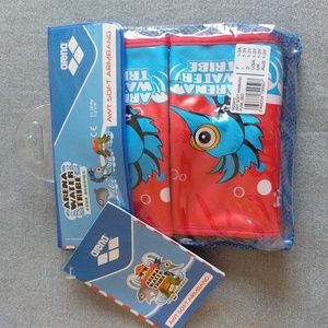 NWT ARENAAWT Soft Armband